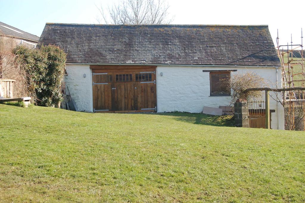 Farm stay Nantgwynfaen Organic Farm Wales
