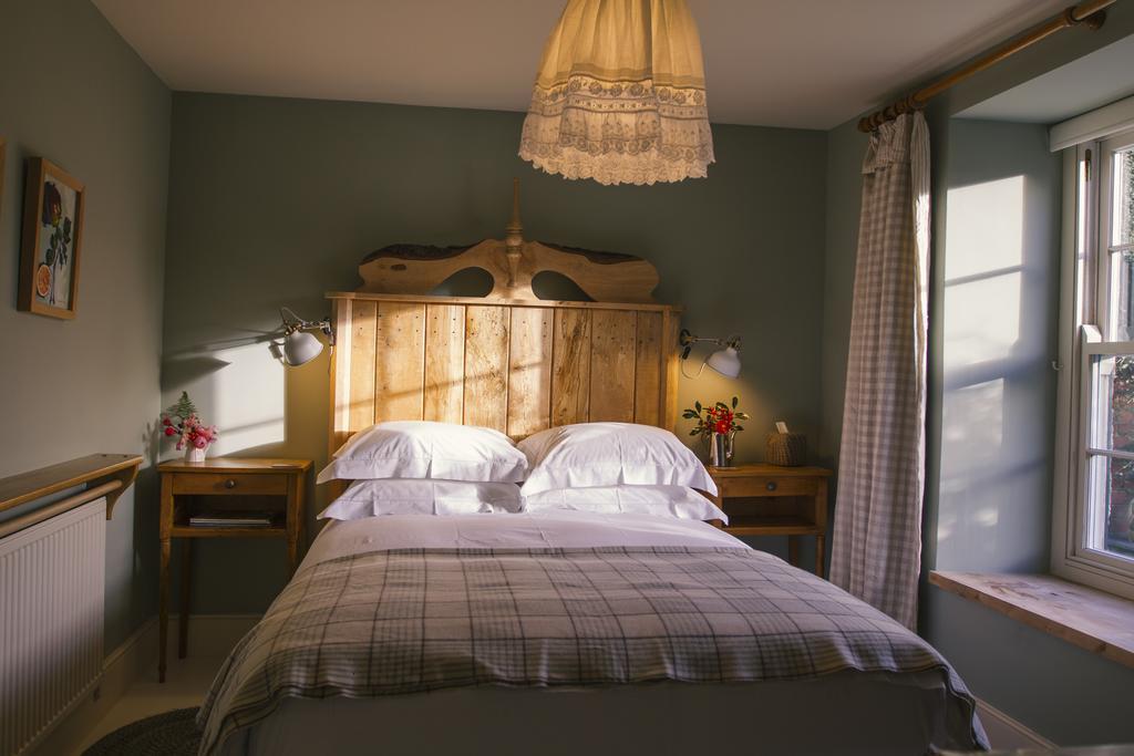 Farm stay Nantgwynfaen Organic Farm Wales
